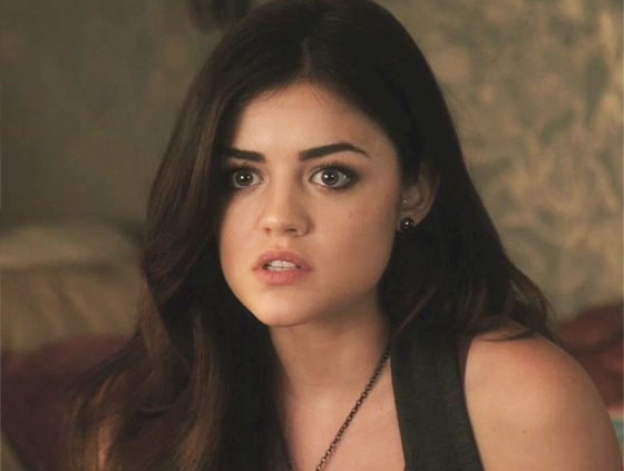lucy-hale-shocked-aria-pretty-little-liars